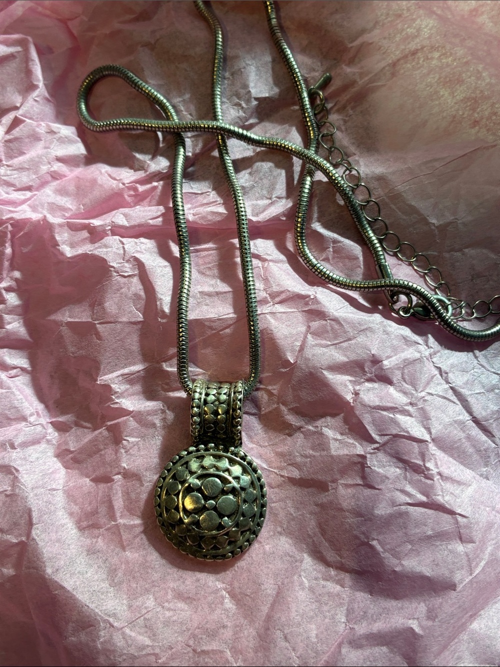 925 Pendant on a Silver-toned Chain
